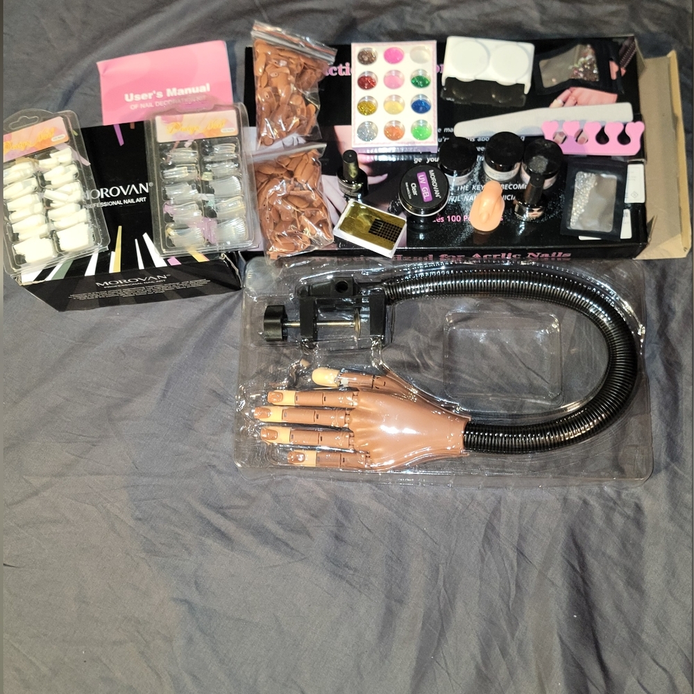 Morovan Nail Art Kit with Practice Hand And Acrylic Gel Hardening Panda Light.